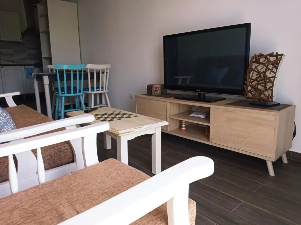 Buena Fuerte Apartamentos Mari e Giuli Tarajalejo